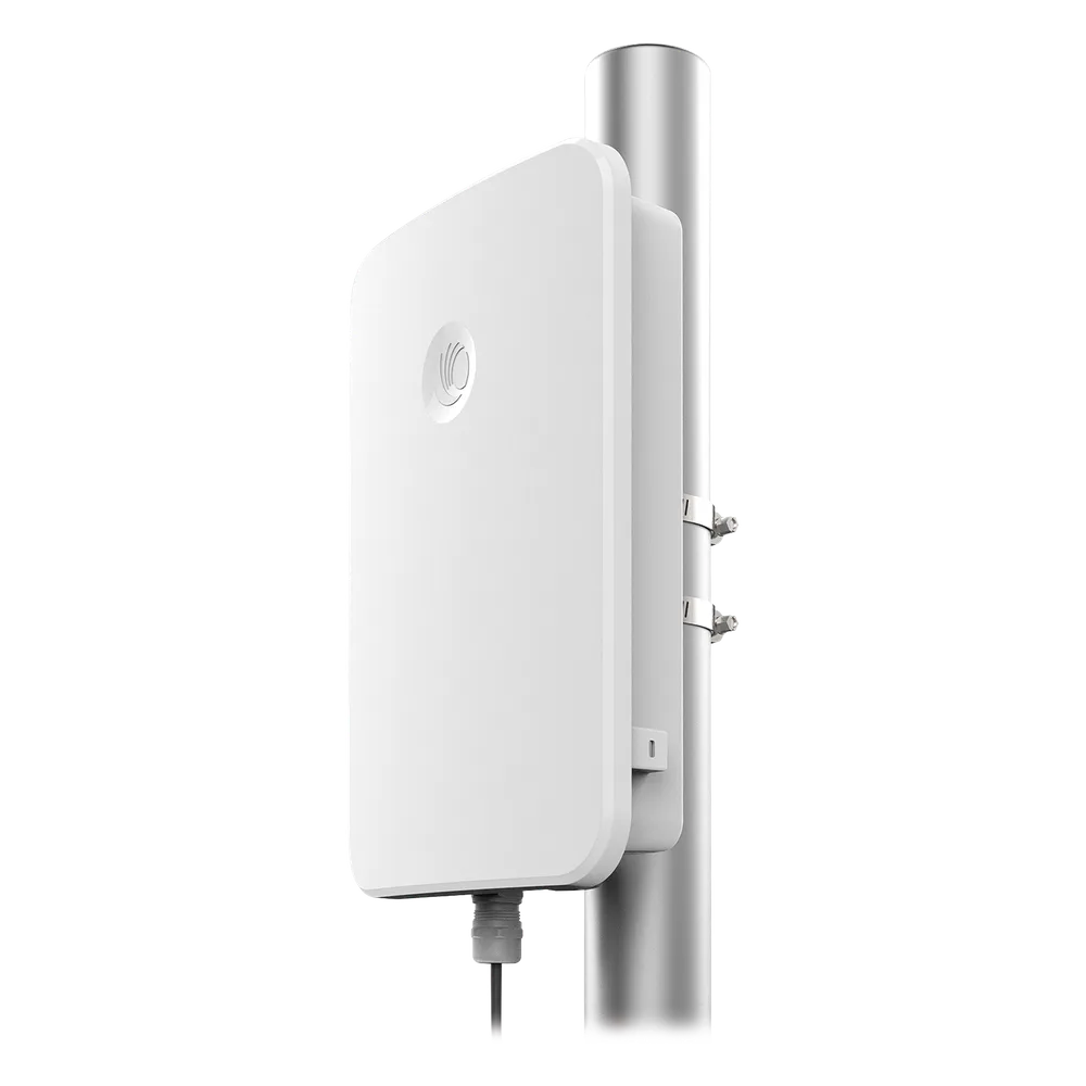 Access Point WiFi cnPilot e700 para alta densidad de usuarios, para exterior, IP-67 grado industrial, para temperaturas extremas, doble banda, antena Beamforming omnidireccional